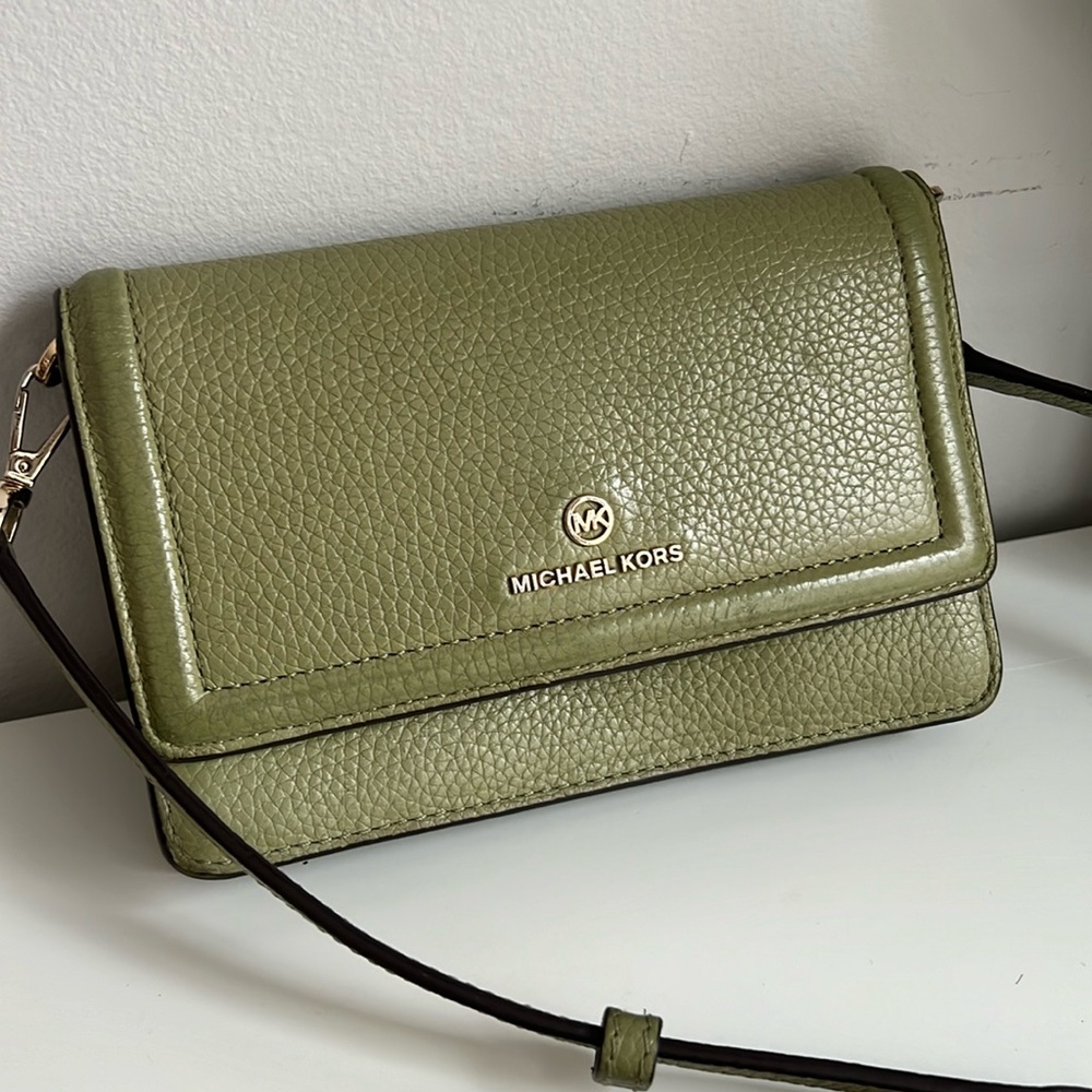 Michael Kors purse